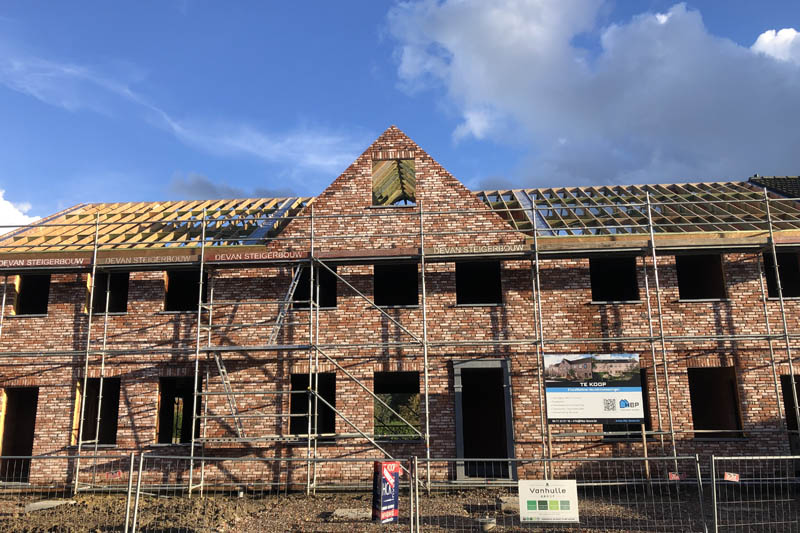 Dakconstructie en dakkapel te Kruisem