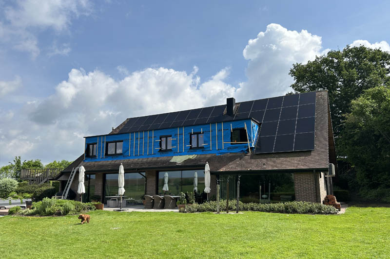 Dakkapel in Mater met Trespa gevelbekleding