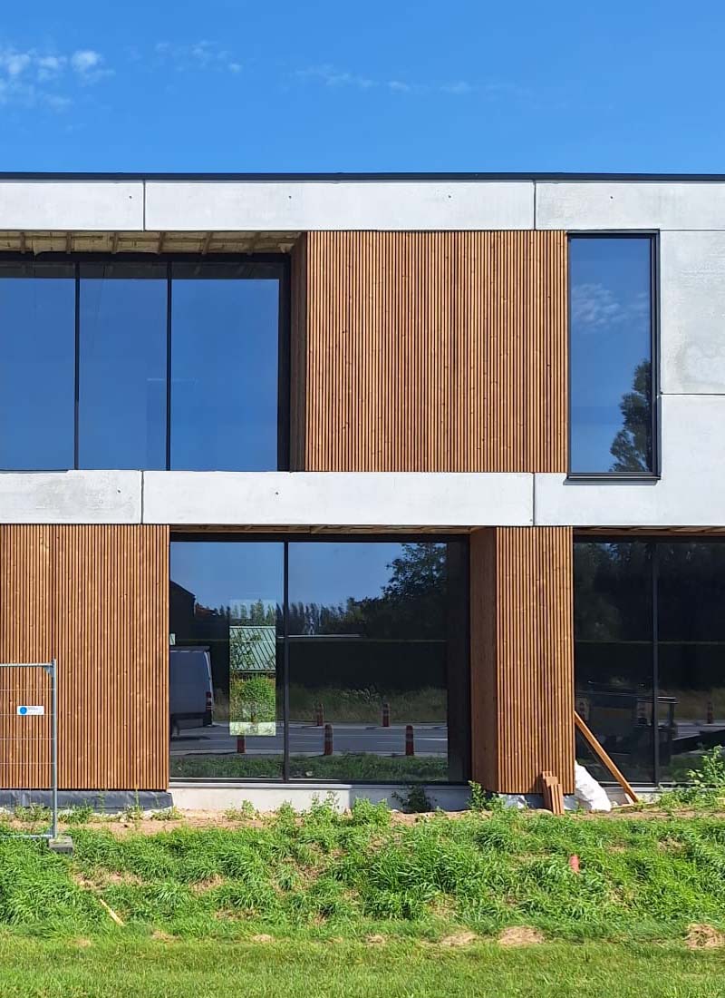 gevelbekleding voor retail te Maldegem