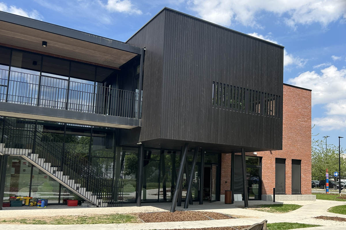 GO-school in Kuurne met houtskeletconstructie